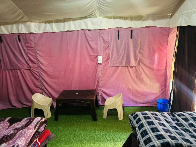 Room 3, Chaukhamba View Camps Chopta, Chamoli