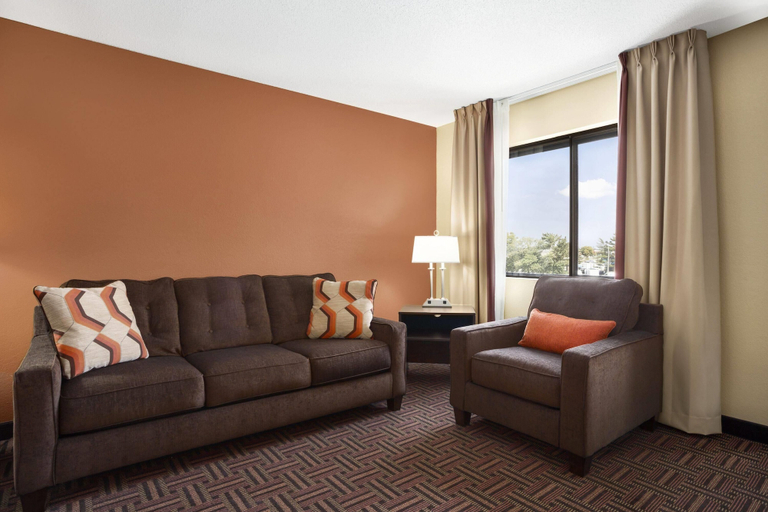 Others 5, Super 8 by Wyndham Carbondale, Jackson