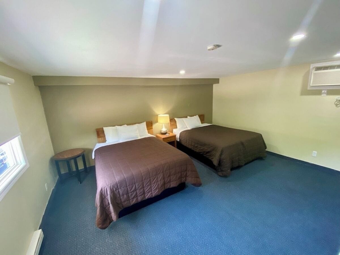 Bedroom 4, Kings Inn - Orillia, Simcoe