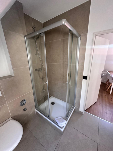 Bathroom 3, Appartementhaus Obertrave, Lübeck