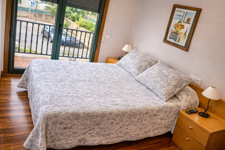 Bedroom 2, PENSION LUCERNA, Pontevedra