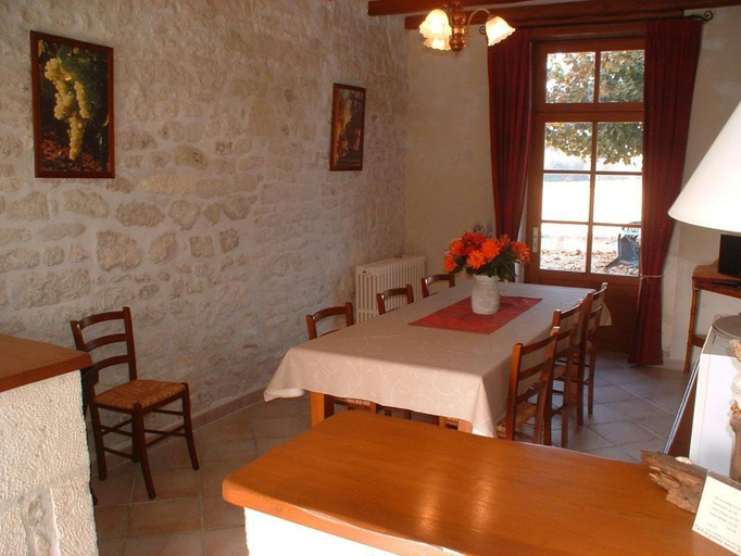 Food & Drinks, Chambre d'hotes 17G7204, Charente-Maritime