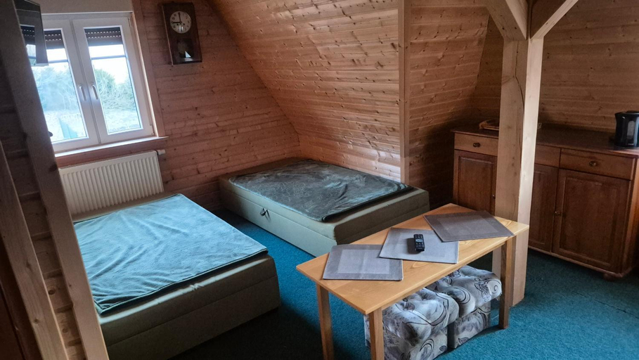 Bedroom 2, Jelenia Gora DWOREK ZIELONKA, Jelenia Góra City