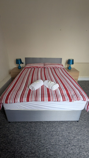 Room 2, BRISTOL HOTEL, Bristol