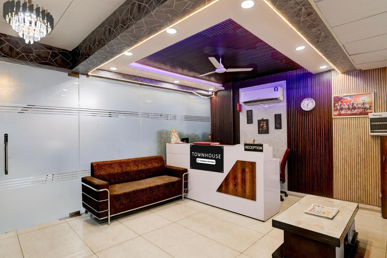 Lobby 5, Super Townhouse Noida Sector 70 Formerly Palm Paradise, Gautam Buddha Nagar