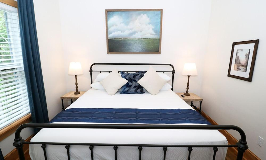 Bedroom 2, Sweetwater Branch Inn, Alachua