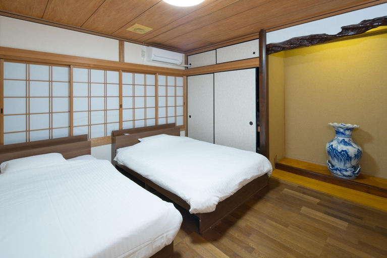 Bedroom 1, 禅-Zen- 鹿児島中央駅 旧Ganadan Villa, Kagoshima
