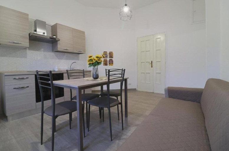 Others 4, Pompei Centro Apartments, Napoli