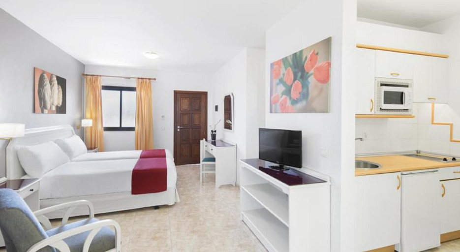 Bedroom 3, Elba Lucia Sport & Suite Hotel, Las Palmas