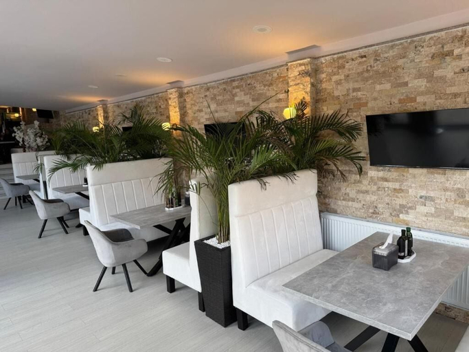 Food & Drinks 3, HEGO, Hunedoara