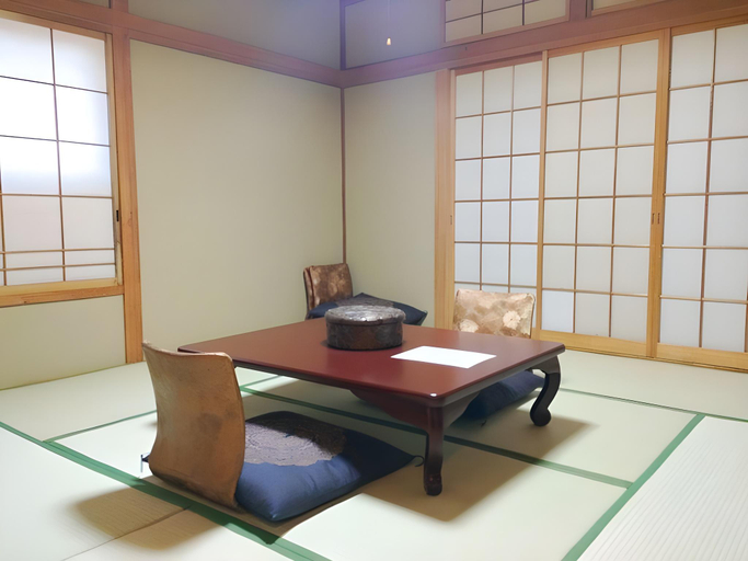 Others 4, Petite Hotel Konomi, Chino