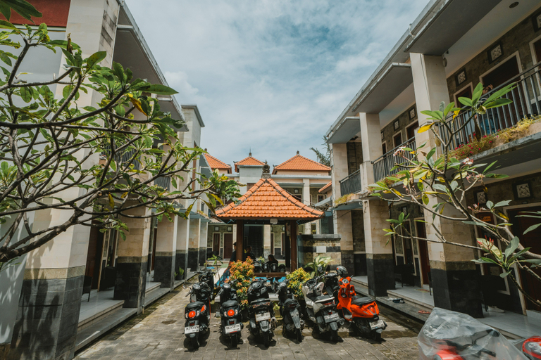 Exterior & Views 4, Santhi Graha Guest House, Badung