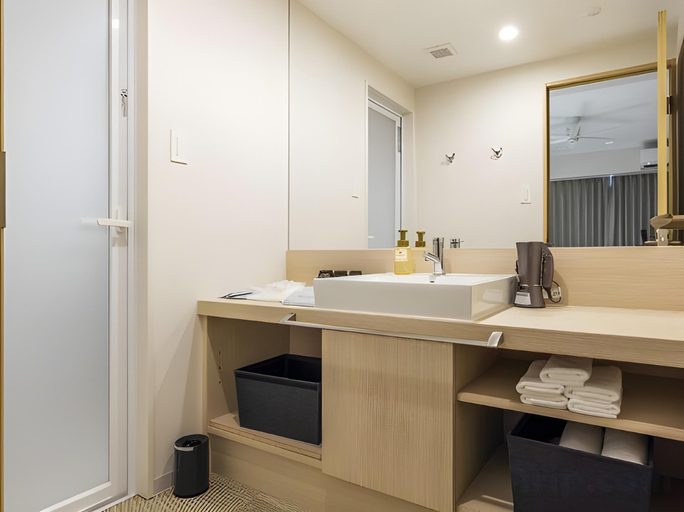 Bathroom 3, ALPHABED Inn Naha Kokusai Street West, Naha