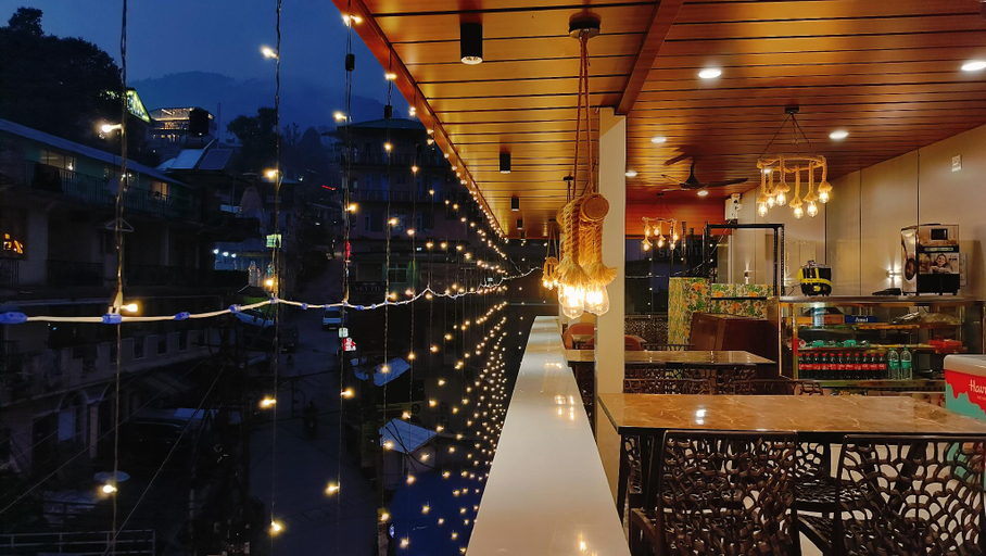 Food & Drinks 5, Hotel Pink White Mcleodganj, Kangra
