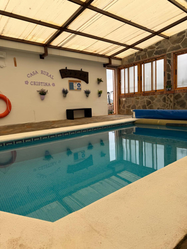 Sport & Beauty 2, Casa rural Cristina- Piscina climatizada, Málaga