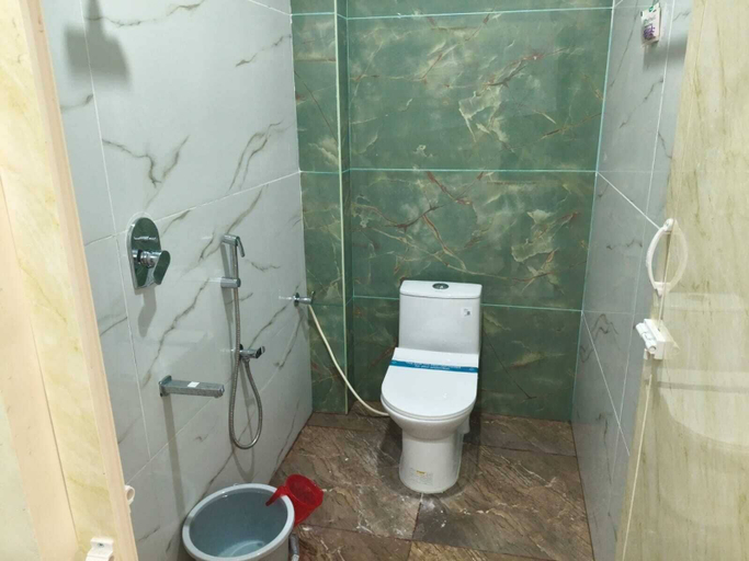 Bathroom 4, SRI VIJAYBALAJI MAHAL, Tiruvannamalai