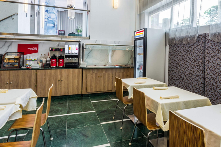 Food & Drinks 5, Wyndham Garden Brooklyn Sunset Park, New York