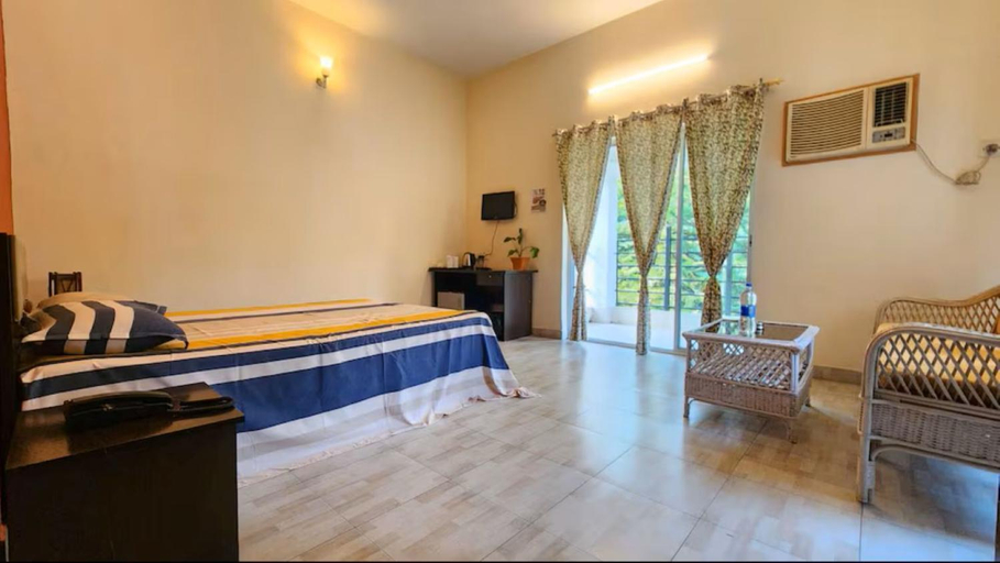Bedroom 1, Green County Wellness Retreat, Barddhaman
