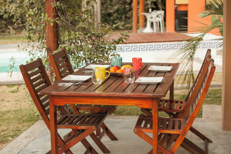 Outdoor dining 3, Postales, Luján de Cuyo