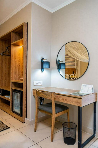 Bathroom 5, Cresta Sprayview Victoria Falls, Hwange