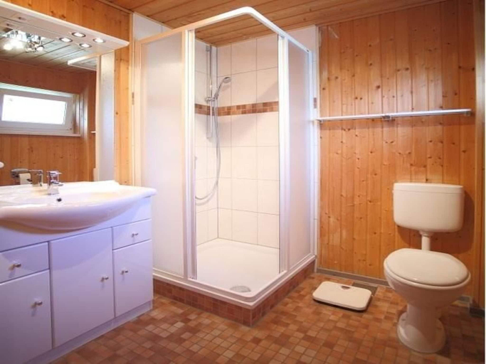 Bathroom 3, Ferienhaus im Ferienpark Mirow, Mecklenburgische Seenplatte