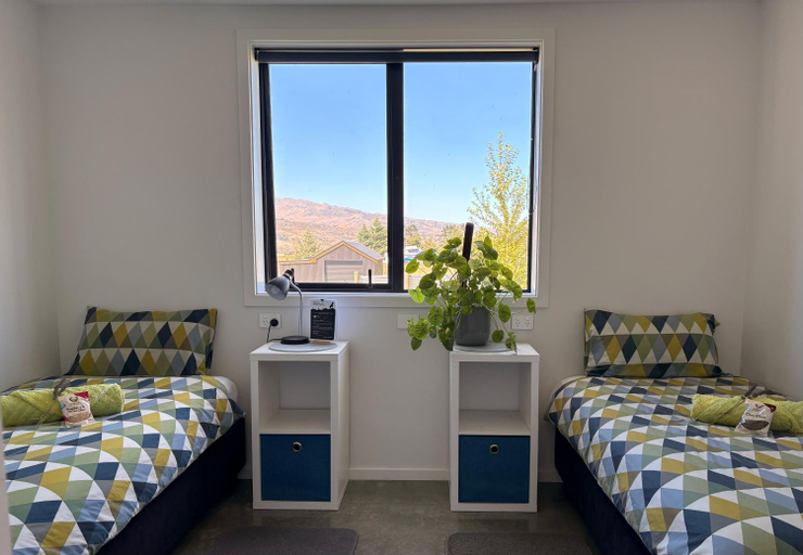 Bedroom, Penny's Drop Inn, Central Otago