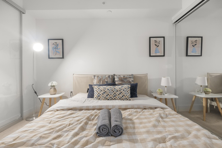 Room 3, Downtown Central Boutique Suites, Toronto