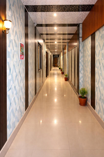 Others 5, Hotel Sunrahi, Bijnor