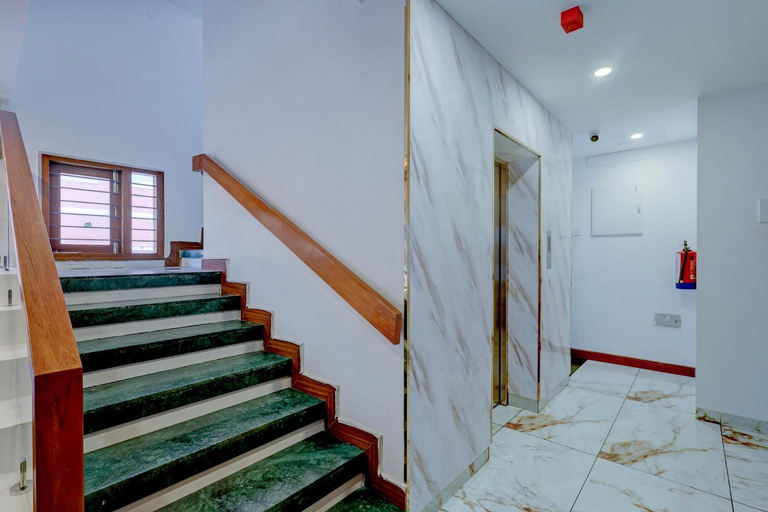 Lobby 4, Deluxe k.k Nagar Residency, Chennai