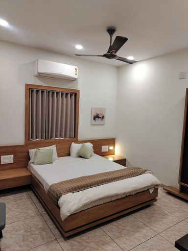 Room 3, HOTEL SHAHI PALACE, Morbi