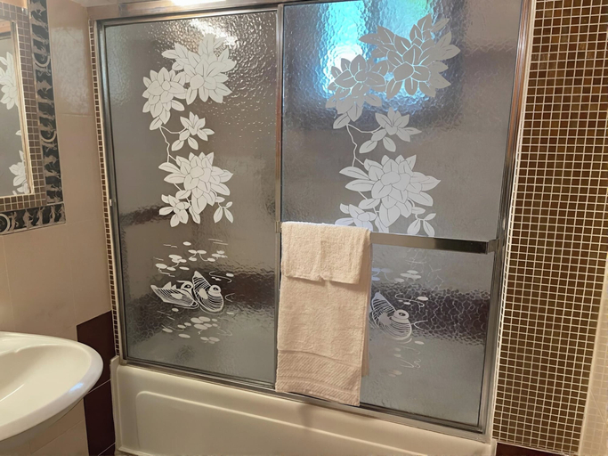 Bathroom, EMERALD VIEW