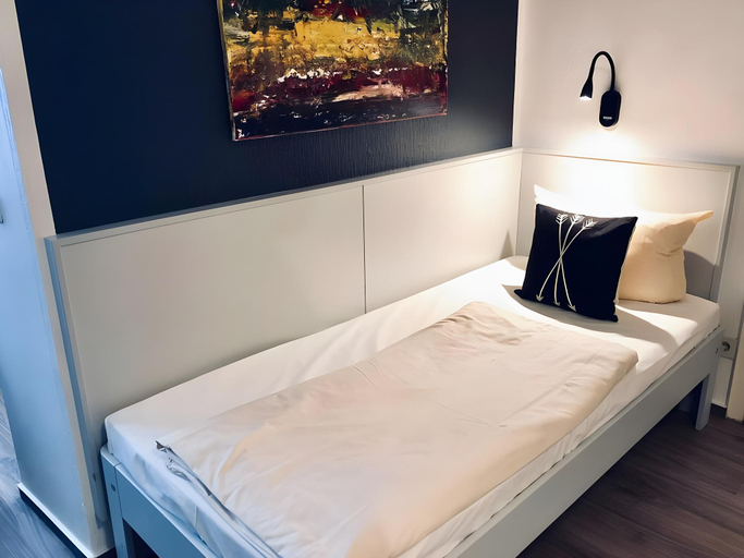 Bedroom 2, Hotel Alt Deutz City-Messe-Arena, Köln