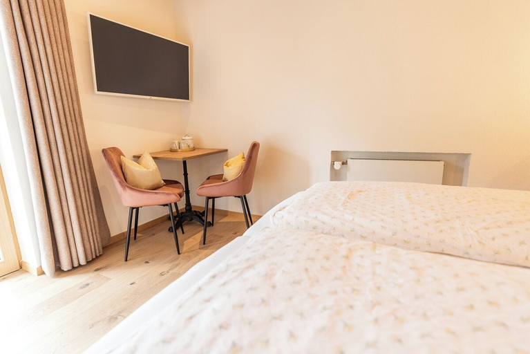 Bedroom 2, Gästehaus Neu am Passionstheater, Garmisch-Partenkirchen