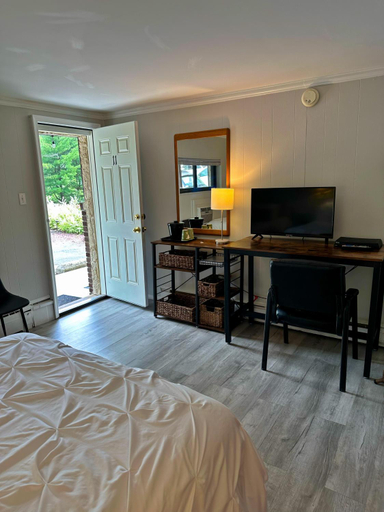 Bedroom 2, Lake Harmony Inn, Carbon