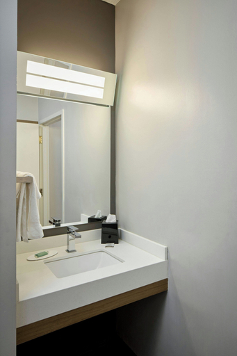 Bathroom 4, Courtyard by Marriott Newark Granville, Licking