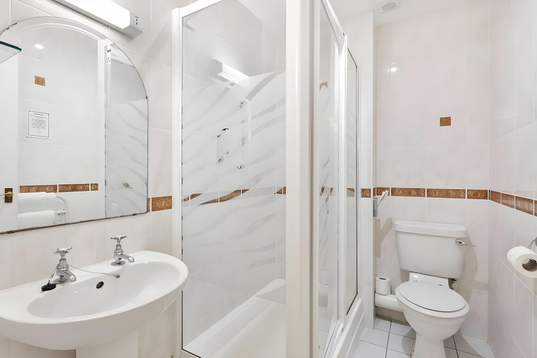 Bathroom, Marine Hotel, Torbay