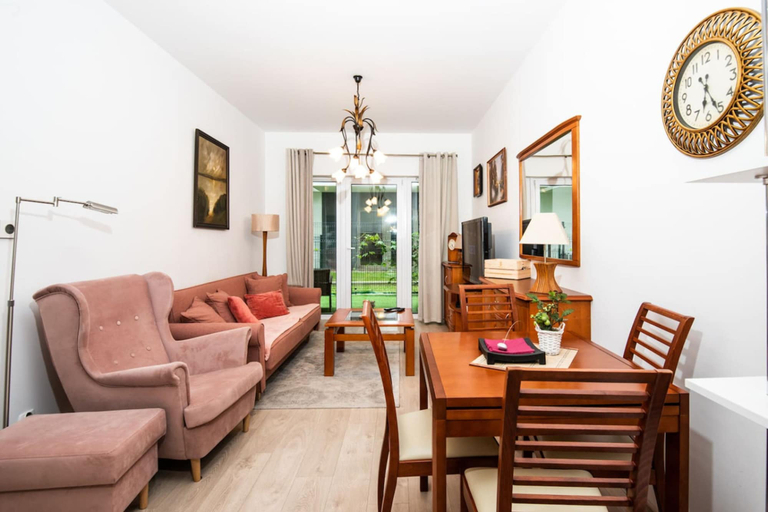 Room 5, 2homerent Garden Terrace Good Location, Kołobrzeg