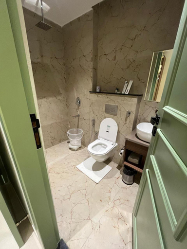 Bathroom 2, Hotel Central Park Inn, Dehradun