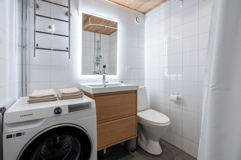 Bathroom 4, Home Suites- Boutique Apt in City Centre, Pirkanmaa