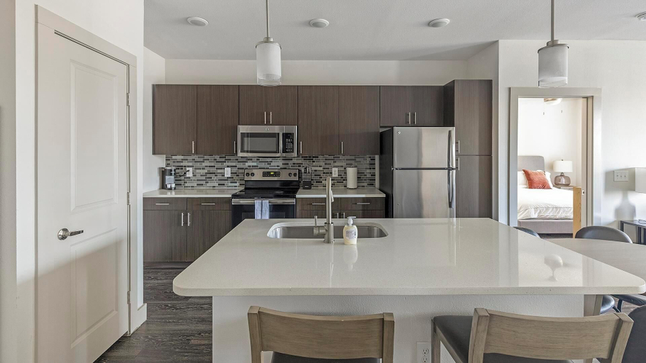 Private kitchen 3, Landing Apartments Midtown Park, Dallas