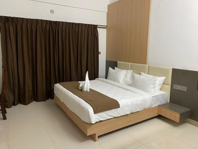 Room 2, Royal Roots Resorts, Bangalore