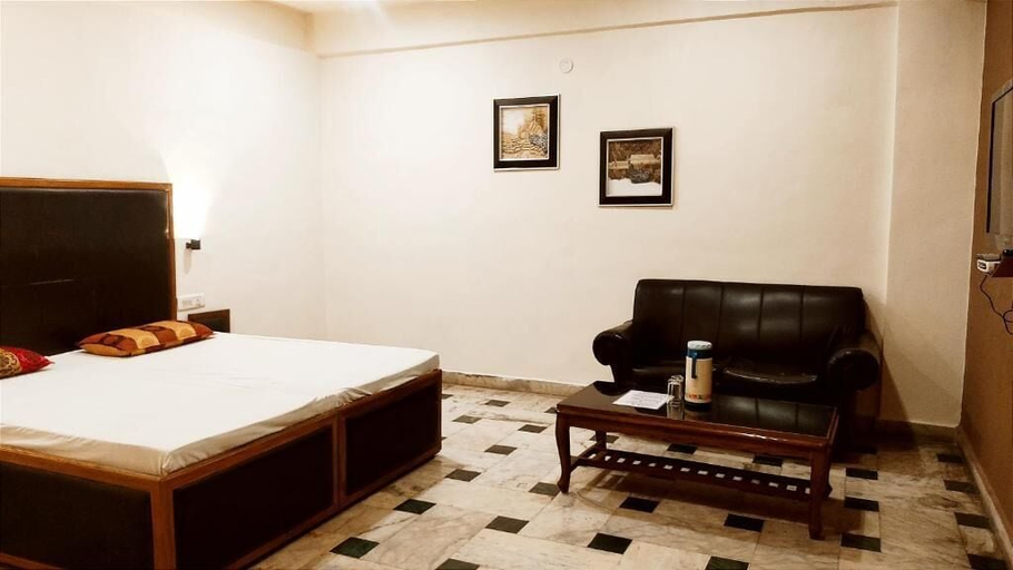 Room 5, HOTEL INTERNATIONAL, Jalandhar
