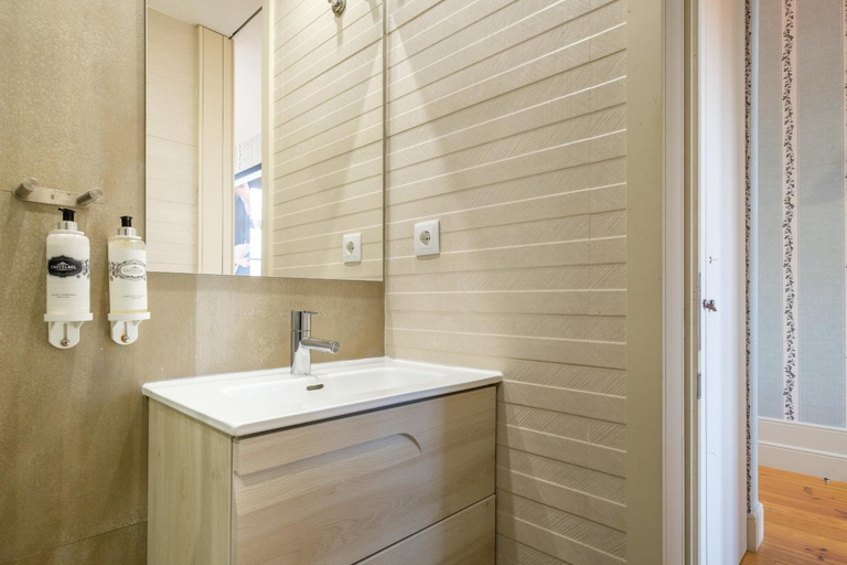 Bathroom 2, Luxury House Downtown Porto, Porto