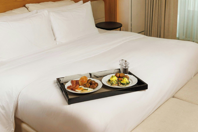 Bedroom 3, The Pearle Hotel & Spa, Autograph Collection, Halton