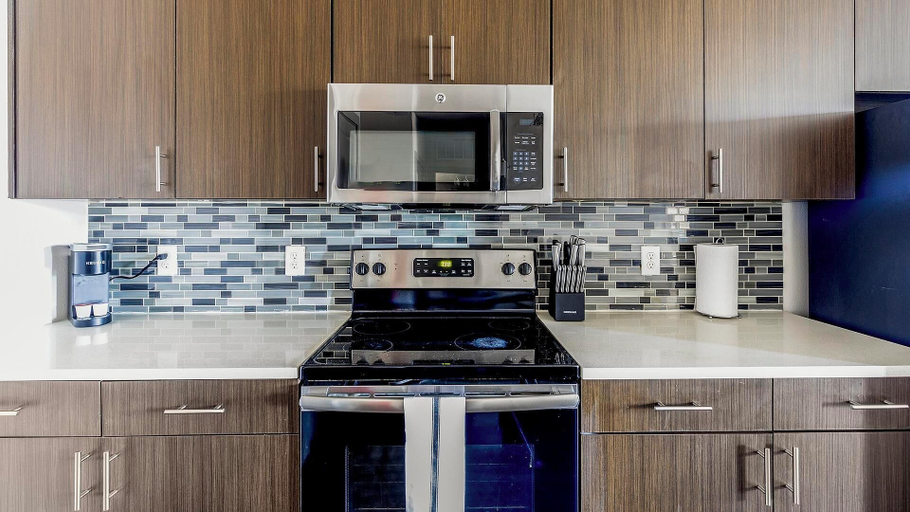 Private kitchen 4, Landing Apartments Midtown Park, Dallas