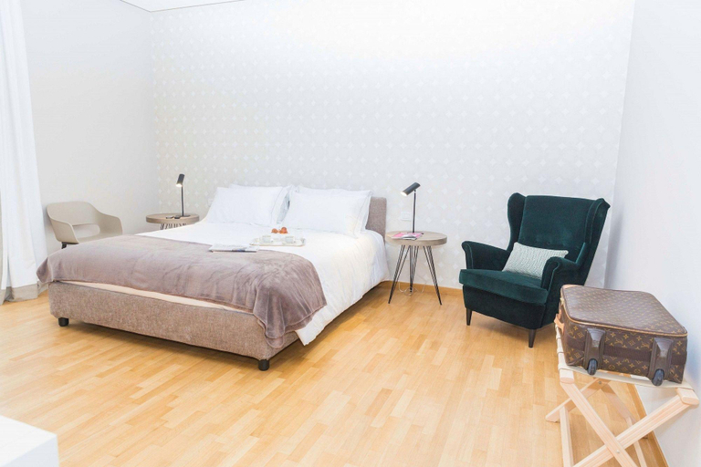 Bedroom 5, 200 Rooms & Terrace, Bari