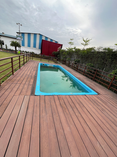 Pool, Lawn Side Manor By Wedding Coaster, Dehradun