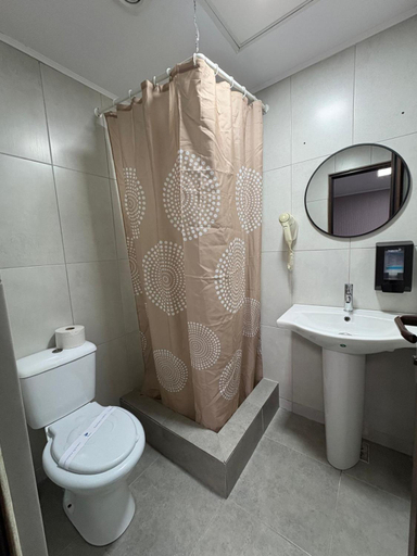 Bathroom, Adina, Constanta