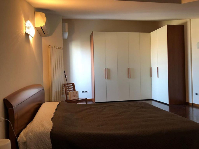 Others 5, Apartment in Montesilvano Near the Sea, Pescara
