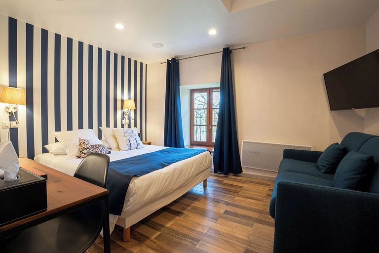 Bedroom 2, Domaine de Bersaillin, Jura